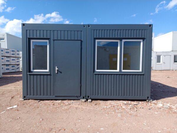 Bürocontainer DUO 30 m² mit Bad & WC, große Panoramafenster, zahlreiche Steckdosen
